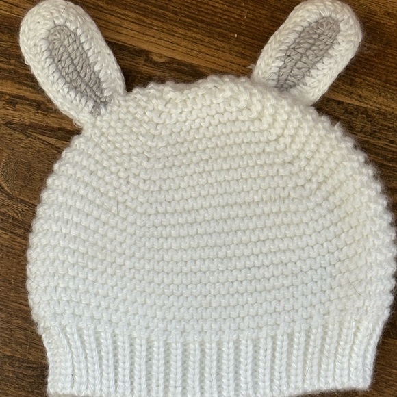 Baby Bloomers, Bow Tie  & Suspenders set with Knitted Bunny Hat - Picture 3 of 5